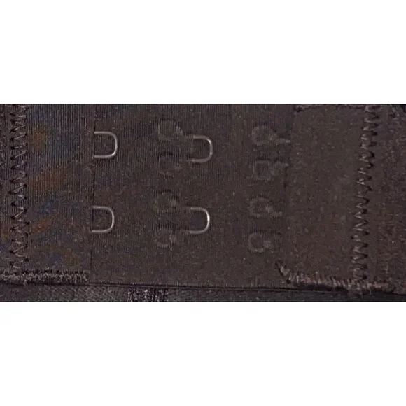 SKIMS Brown Wireless Triangle Bralette - Picture 7 of 8